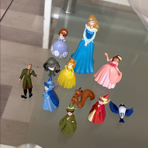 Disney Princess lot set - Picture 2 of 4